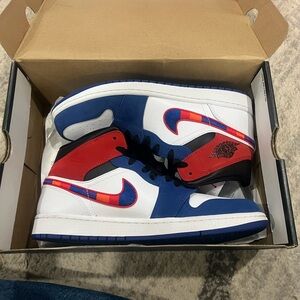 Nike Air Jordan 1 Mid SE